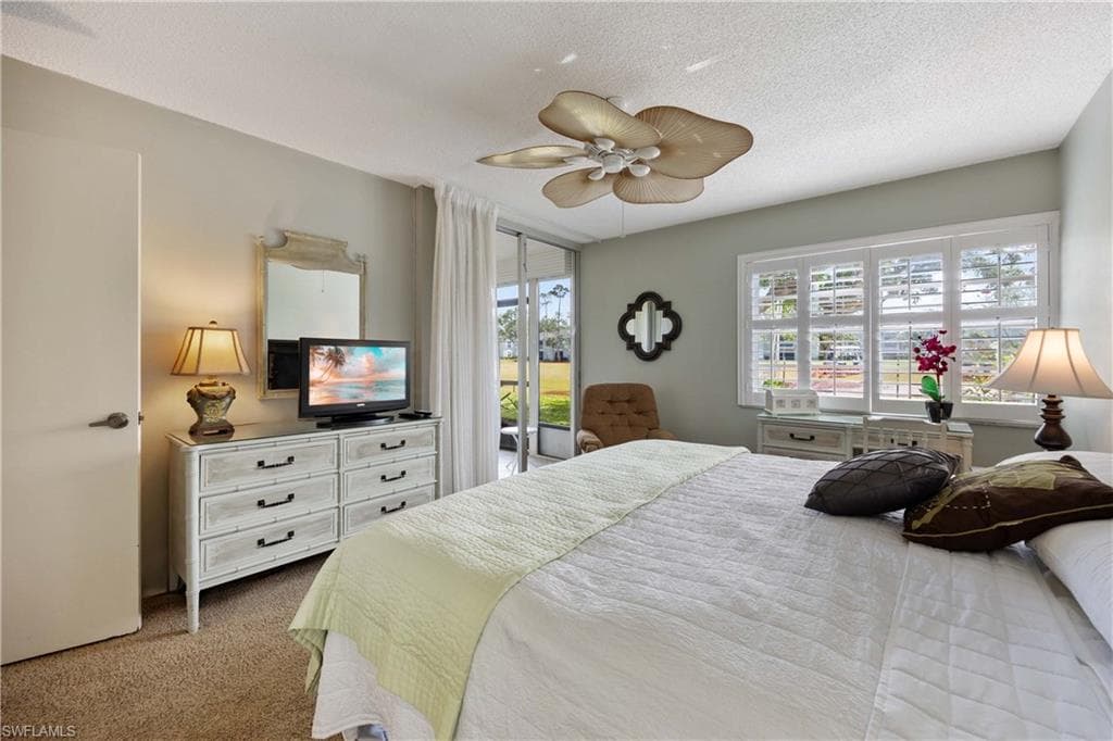 1085 Forest Lakes Dr 8108, Naples, FL 34105-17
