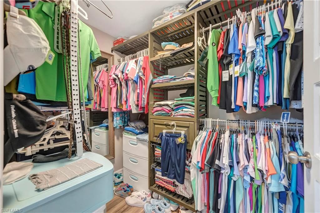 50 Le Mans Dr, Naples, FL 34112-23