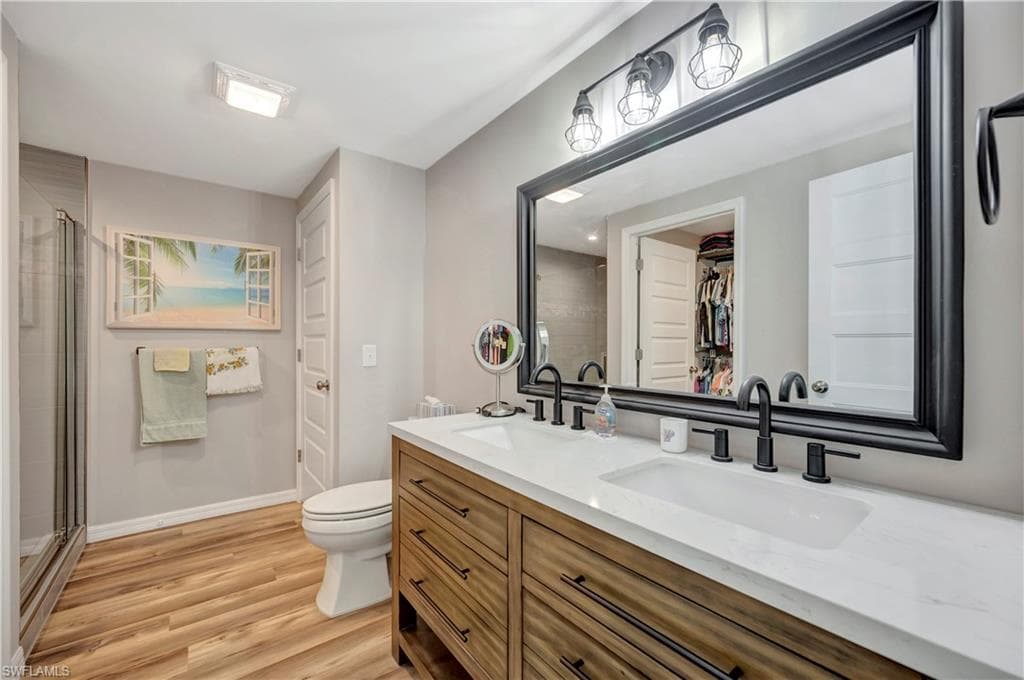 50 Le Mans Dr, Naples, FL 34112-25