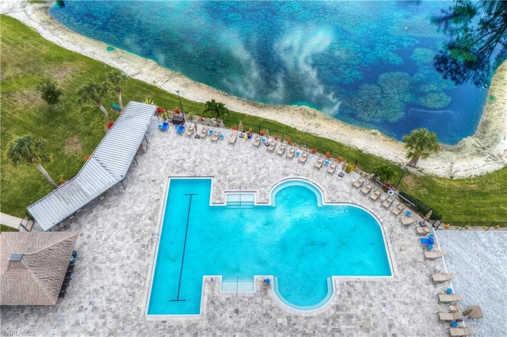 50 Le Mans Dr, Naples, FL 34112-40