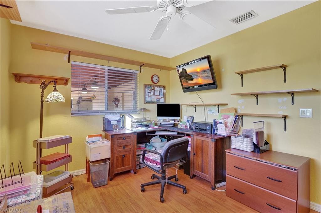 2610 6th Ave NE, Naples, FL 34120-24