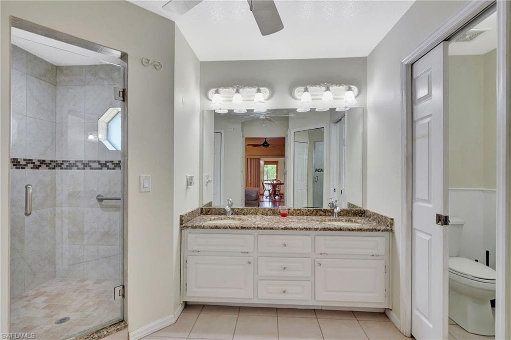 2610 6th Ave NE, Naples, FL 34120-33