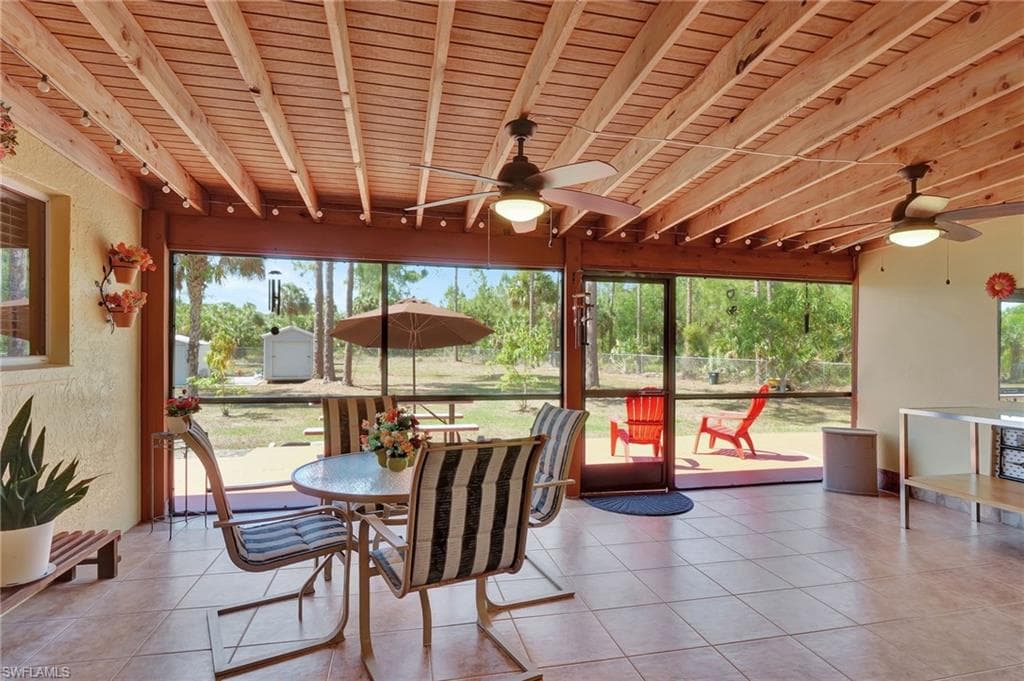 2610 6th Ave NE, Naples, FL 34120-35