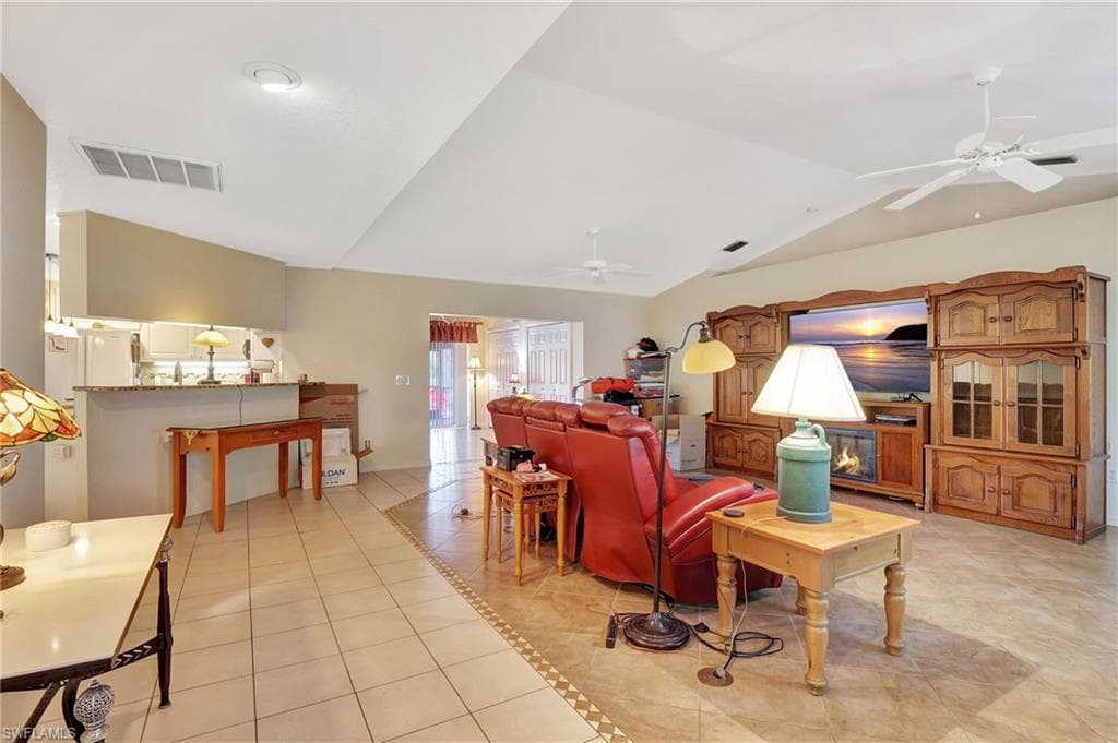 2610 6th Ave NE, Naples, FL 34120-2