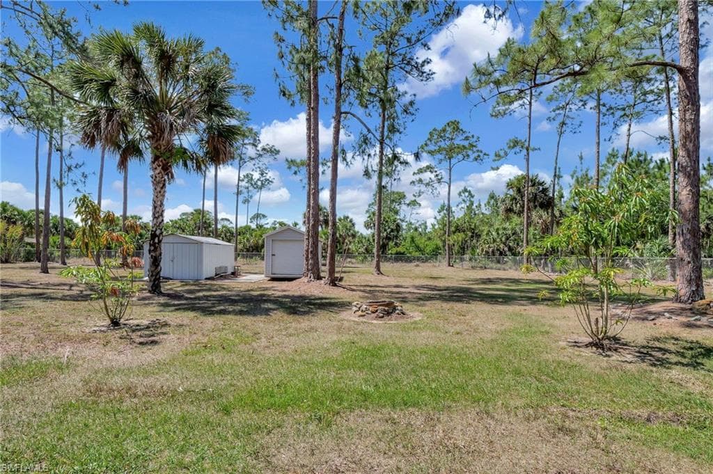 2610 6th Ave NE, Naples, FL 34120-43