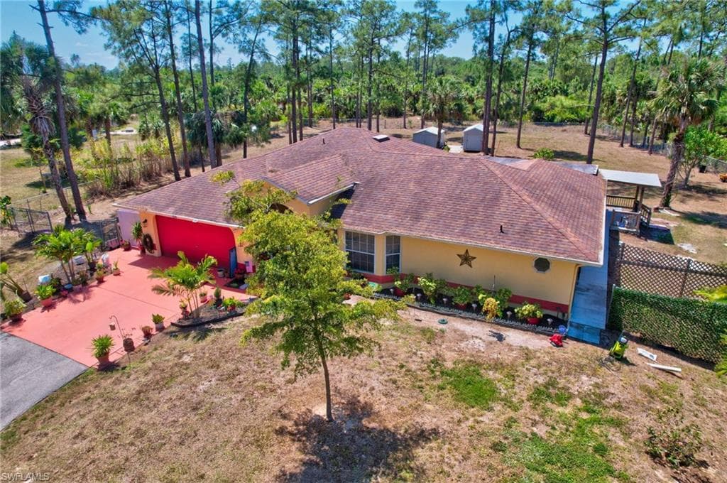 2610 6th Ave NE, Naples, FL 34120-46