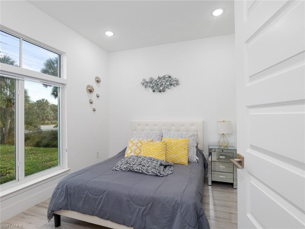 1766 Golden Gate Blvd W, Naples, FL 34120-19