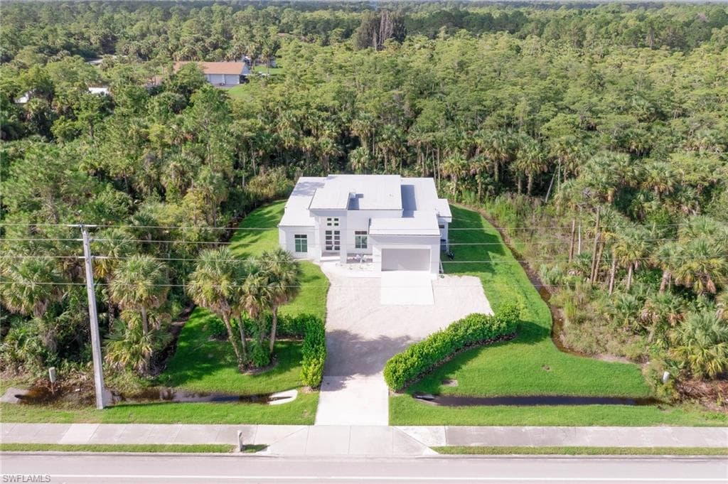 1766 Golden Gate Blvd W, Naples, FL 34120-30