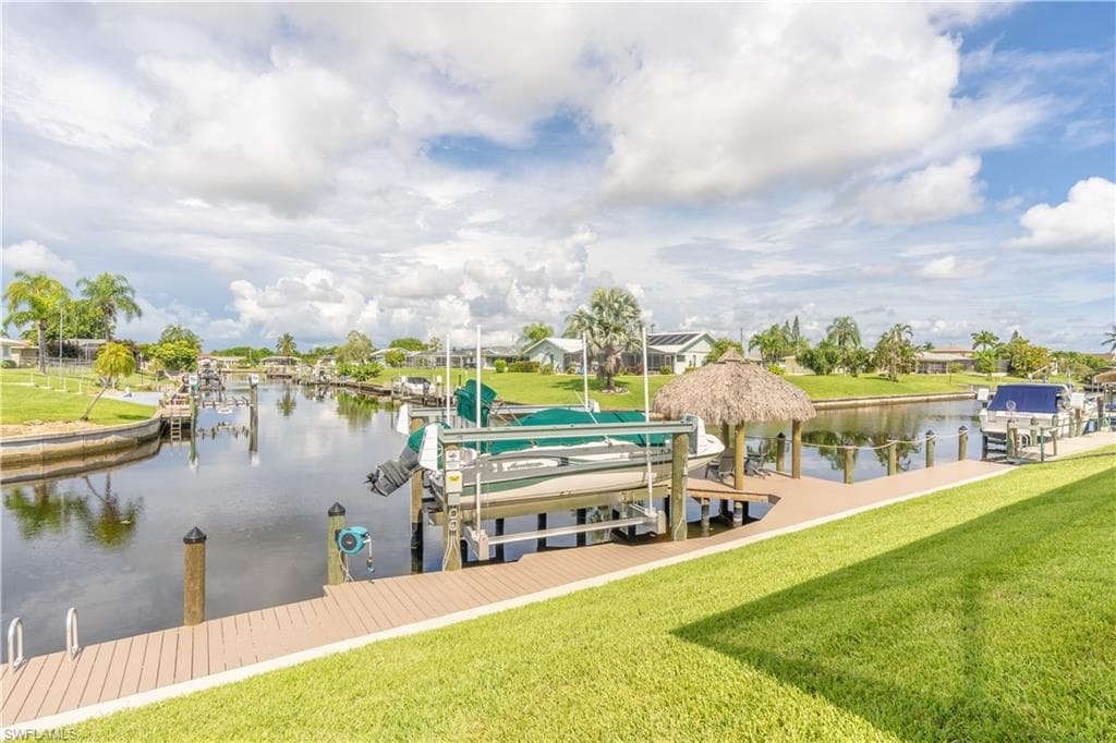 3008 11th Pl, Cape Coral, FL 33904-35