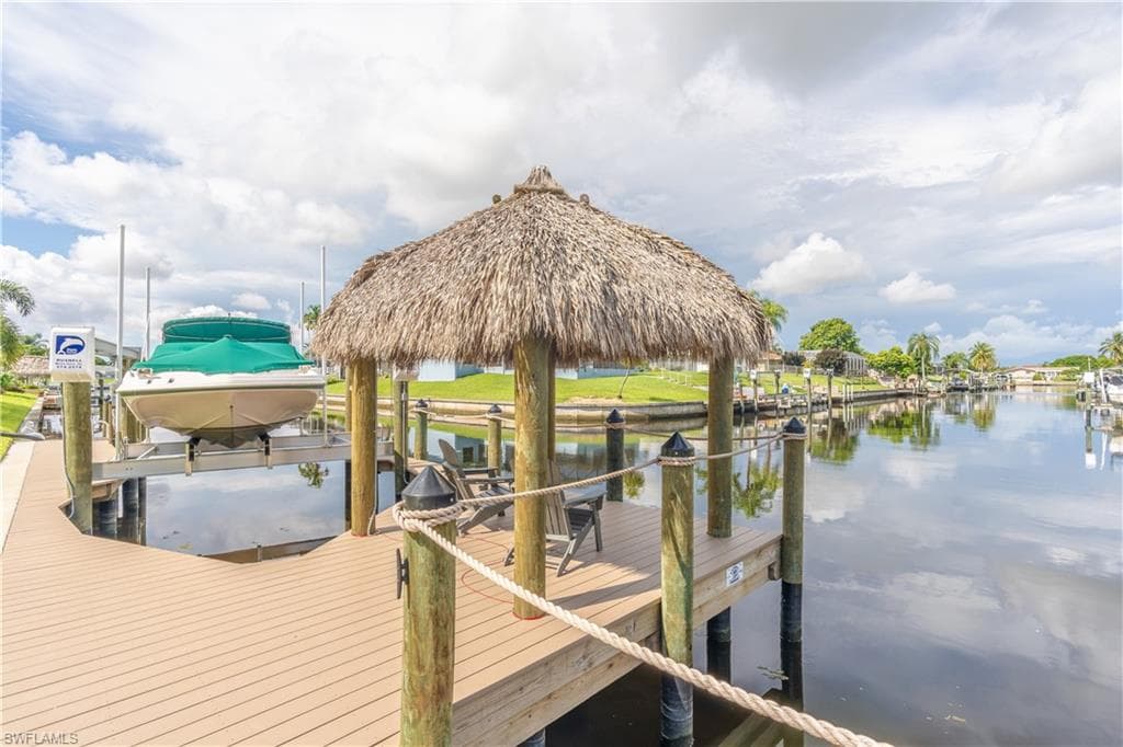 3008 11th Pl, Cape Coral, FL 33904-39