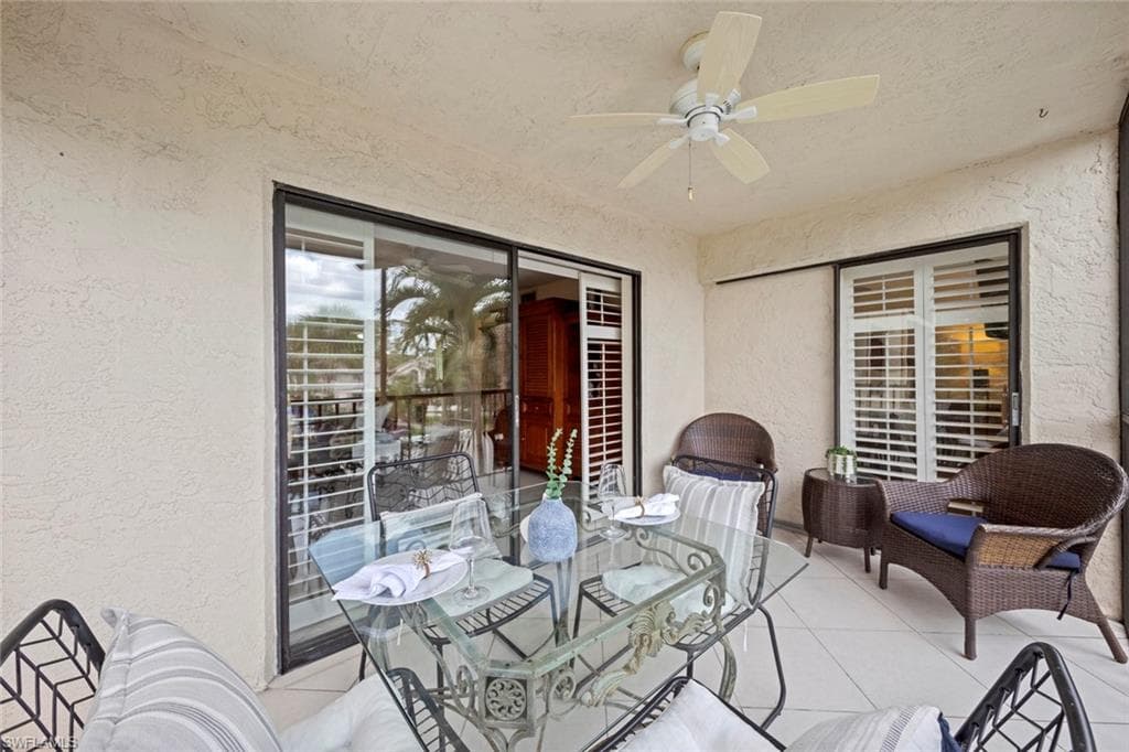 219 Fox Glen Dr 1203, Naples, FL 34104-23
