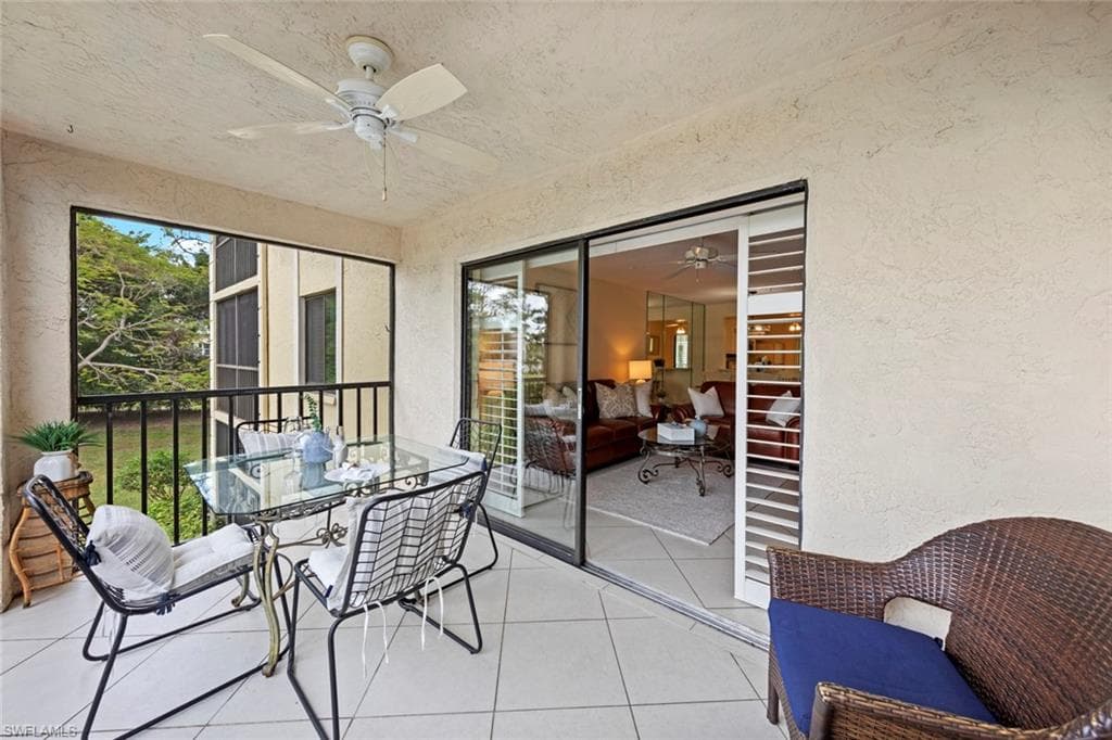 219 Fox Glen Dr 1203, Naples, FL 34104-25