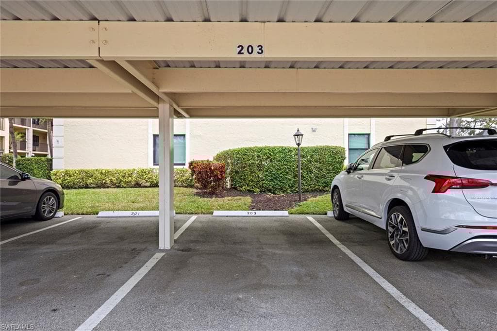 219 Fox Glen Dr 1203, Naples, FL 34104-27