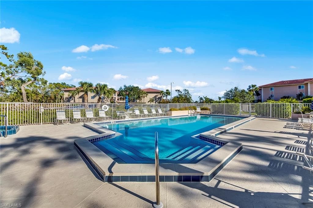 219 Fox Glen Dr 1203, Naples, FL 34104-30