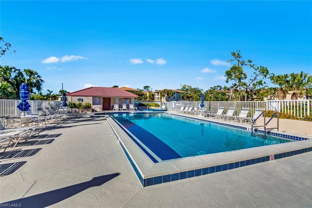 219 Fox Glen Dr 1203, Naples, FL 34104-31