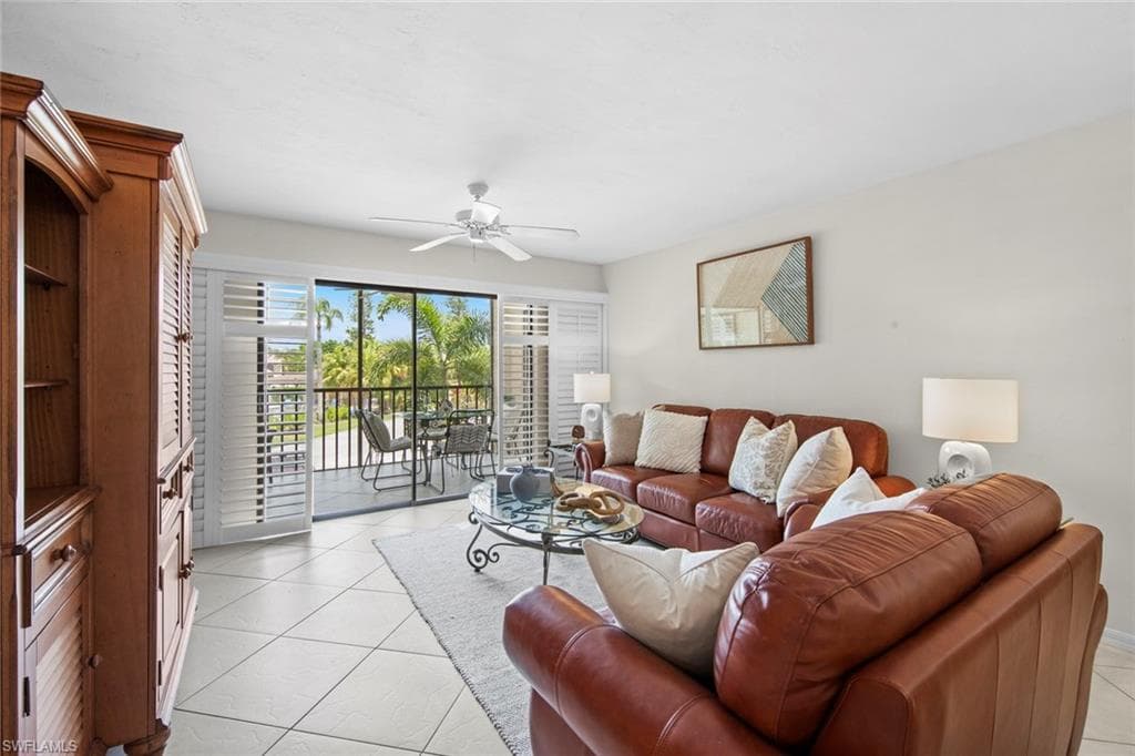 219 Fox Glen Dr 1203, Naples, FL 34104-4
