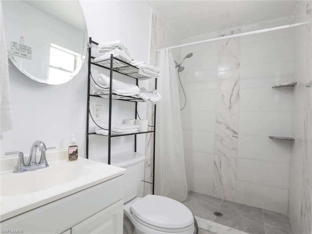 420 31st St SW, Naples, FL 34117-15