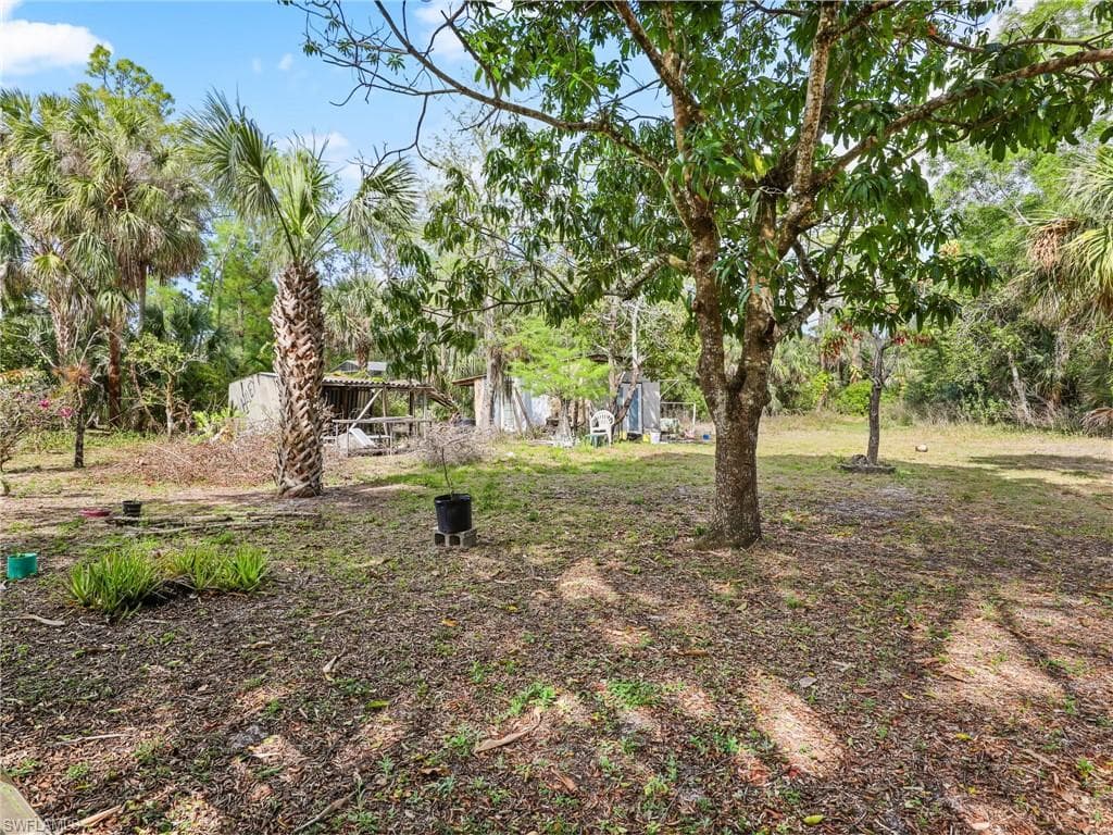 420 31st St SW, Naples, FL 34117-29