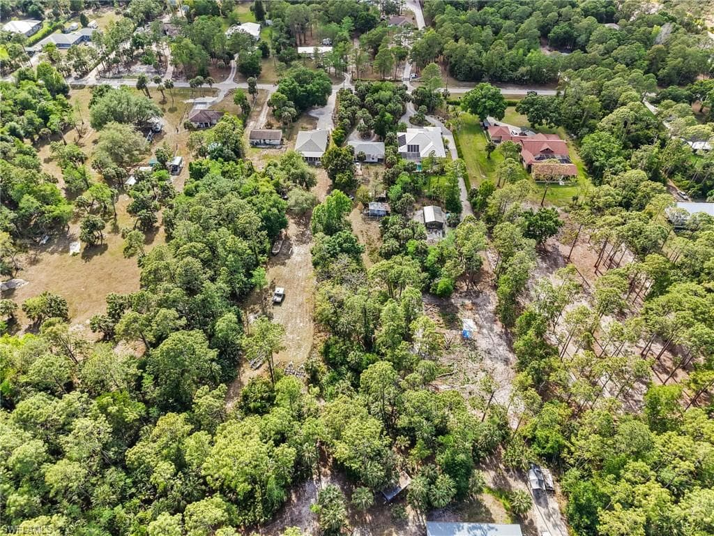 420 31st St SW, Naples, FL 34117-37