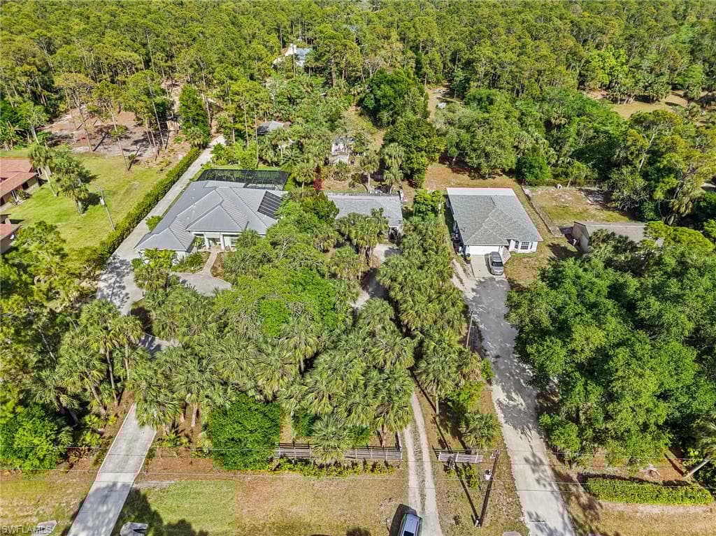 420 31st St SW, Naples, FL 34117-38