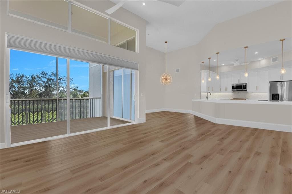 1530 Clermont Dr G301, Naples, FL 34109-11