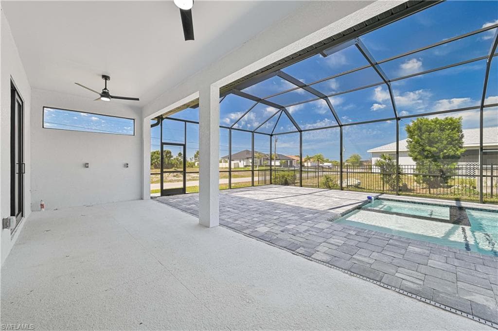 900 12th Pl, Cape Coral, FL 33993-8