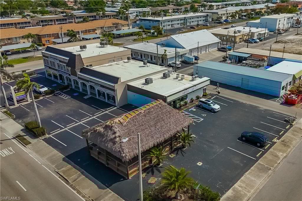 4643 Coronado Pkwy, Cape Coral, FL 33904-9