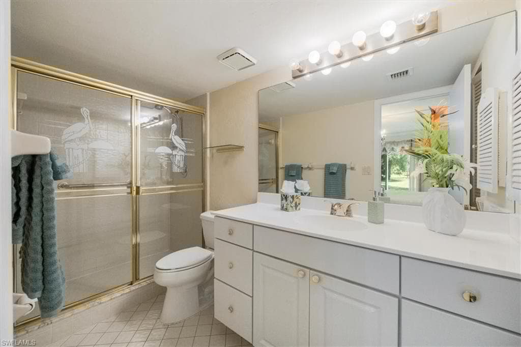 536 Lake Louise Cir B102, Naples, FL 34110-19