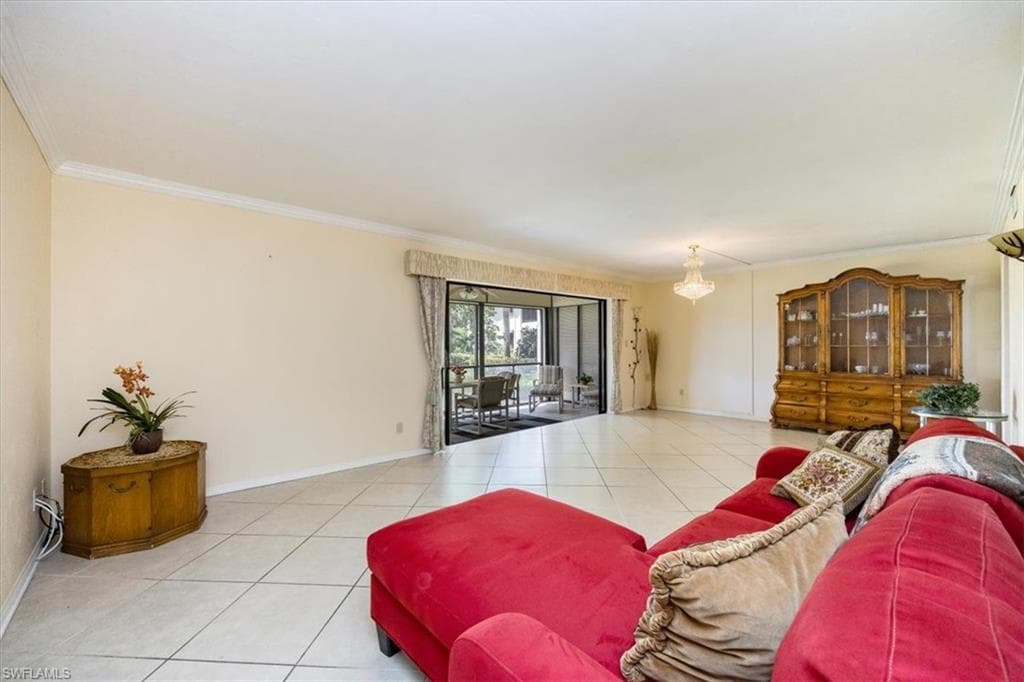 536 Lake Louise Cir B102, Naples, FL 34110-8