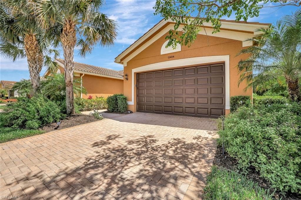 13404 Monticello Blvd, Naples, FL 34109-3