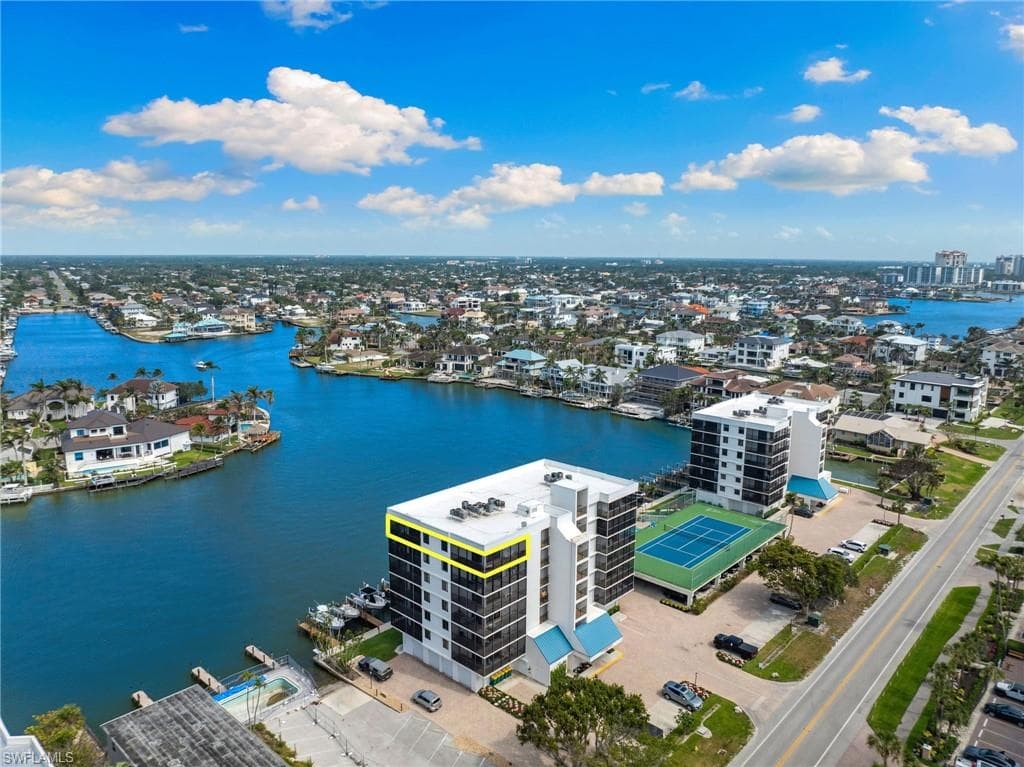 10482 Gulf Shore Dr 261, Naples, FL 34108-3