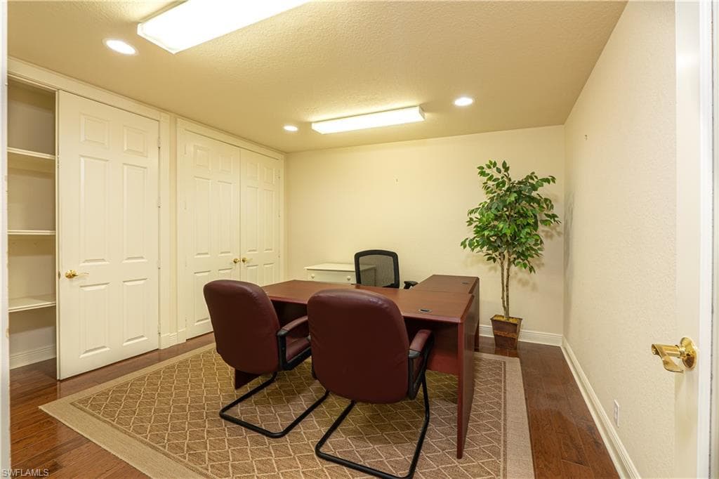 5405 Taylor Rd 100-4, Naples, FL 34109-4