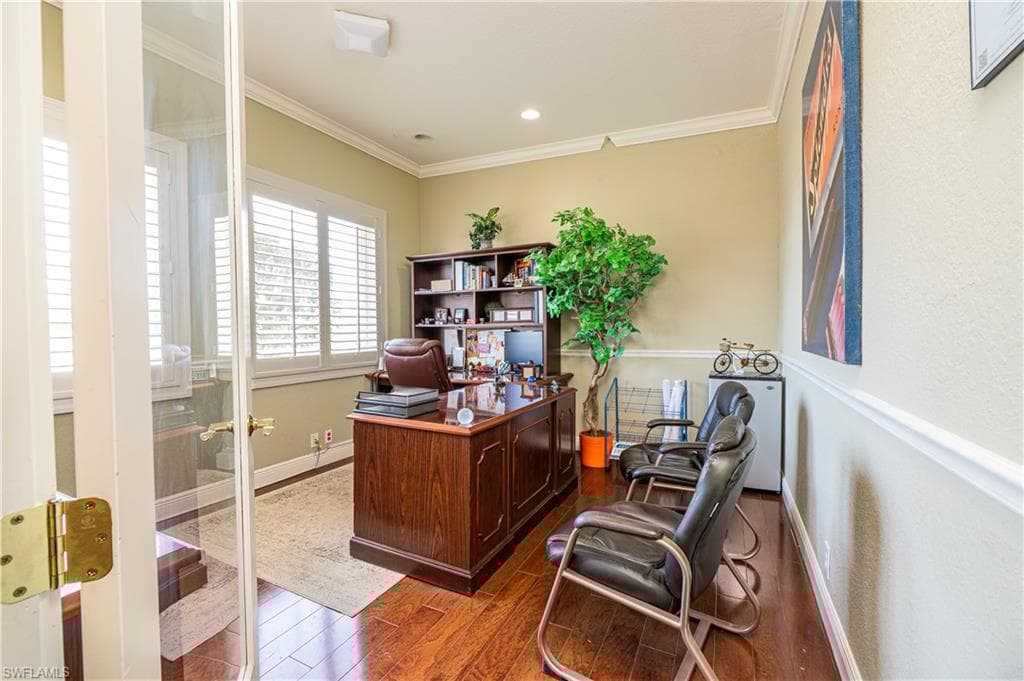 5405 Taylor Rd 100-4, Naples, FL 34109-8