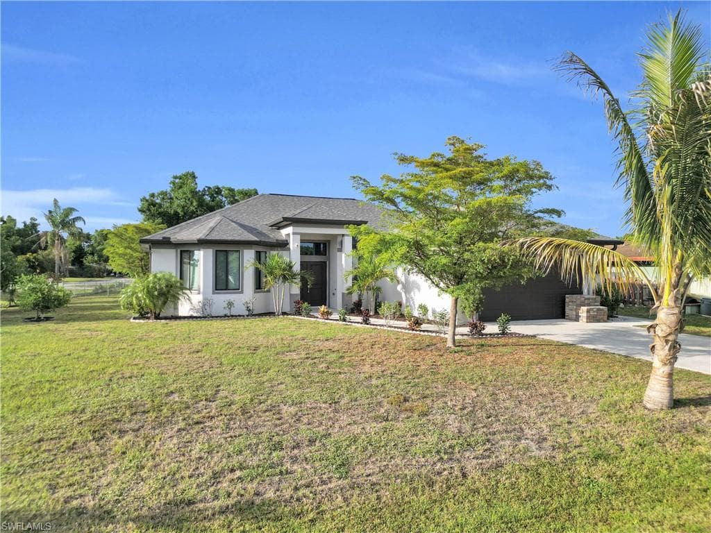 13002 Caribbean Blvd, Fort Myers, FL 33905-34
