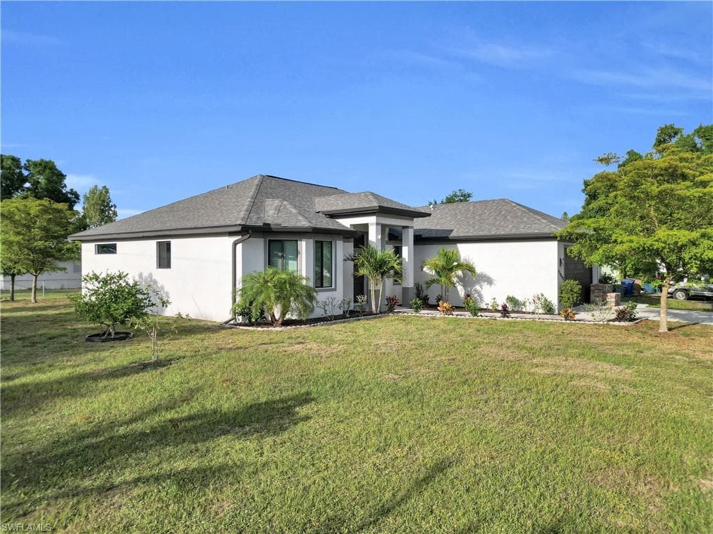 13002 Caribbean Blvd, Fort Myers, FL 33905-36
