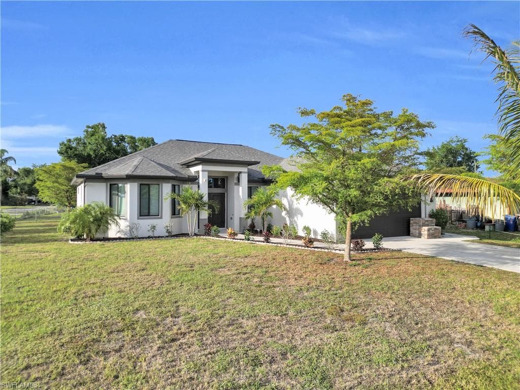 13002 Caribbean Blvd, Fort Myers, FL 33905-37