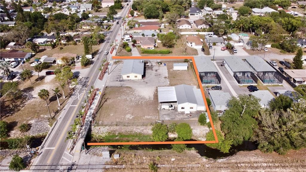 10401 Terry St, Bonita Springs, FL 34135-3