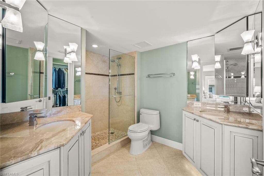 2650 Gulf Shore Blvd N 701, Naples, FL 34103-8