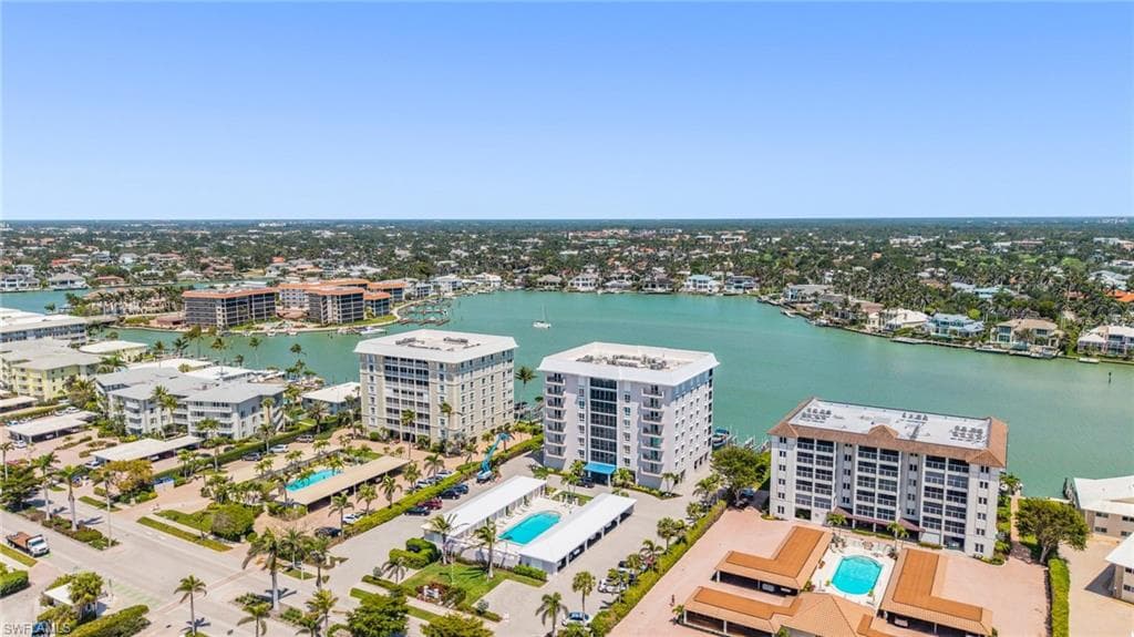 2650 Gulf Shore Blvd N 701, Naples, FL 34103-35