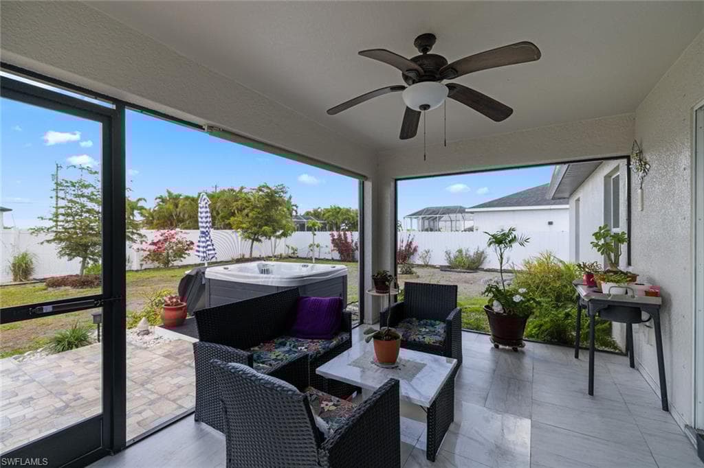 708 7th Pl, Cape Coral, FL 33993-33