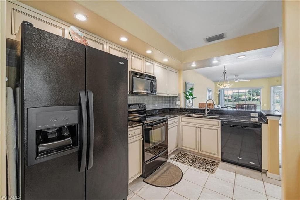 13070 Amberley Ct 902, Bonita Springs, FL 34135-14