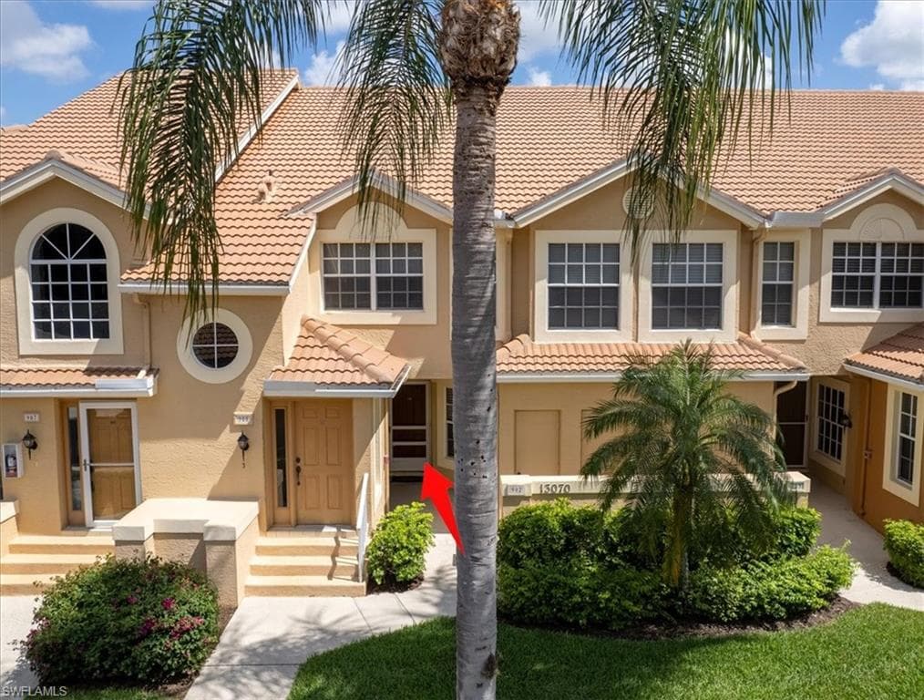 13070 Amberley Ct 902, Bonita Springs, FL 34135-37