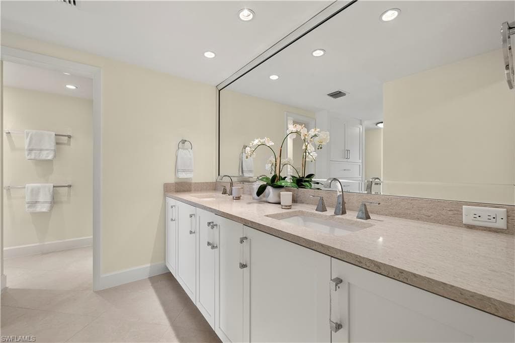 4031 Gulf Shore Blvd N 3e, Naples, FL 34103-19