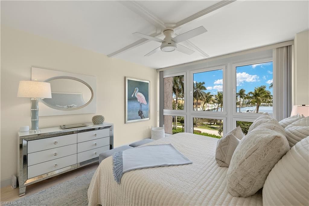 4031 Gulf Shore Blvd N 3e, Naples, FL 34103-23