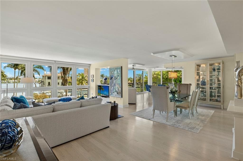 4031 Gulf Shore Blvd N 3e, Naples, FL 34103-5