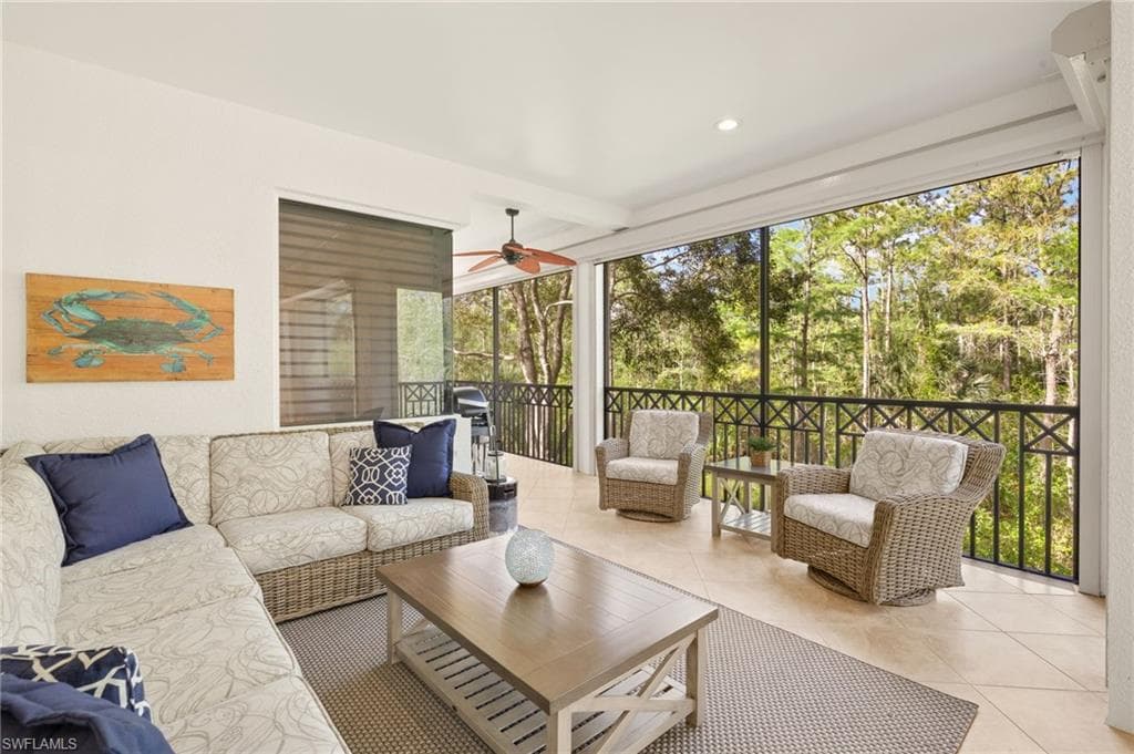 2847 Tiburon Blvd E 102, Naples, FL 34109-25