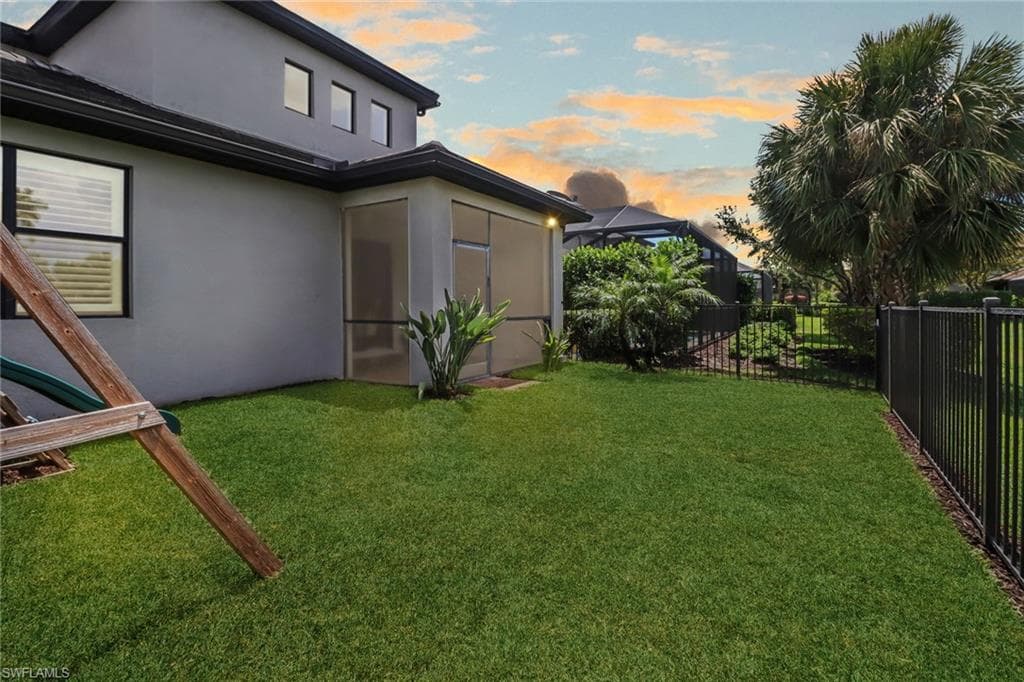 7175 Wilton Dr, Naples, FL 34109-20