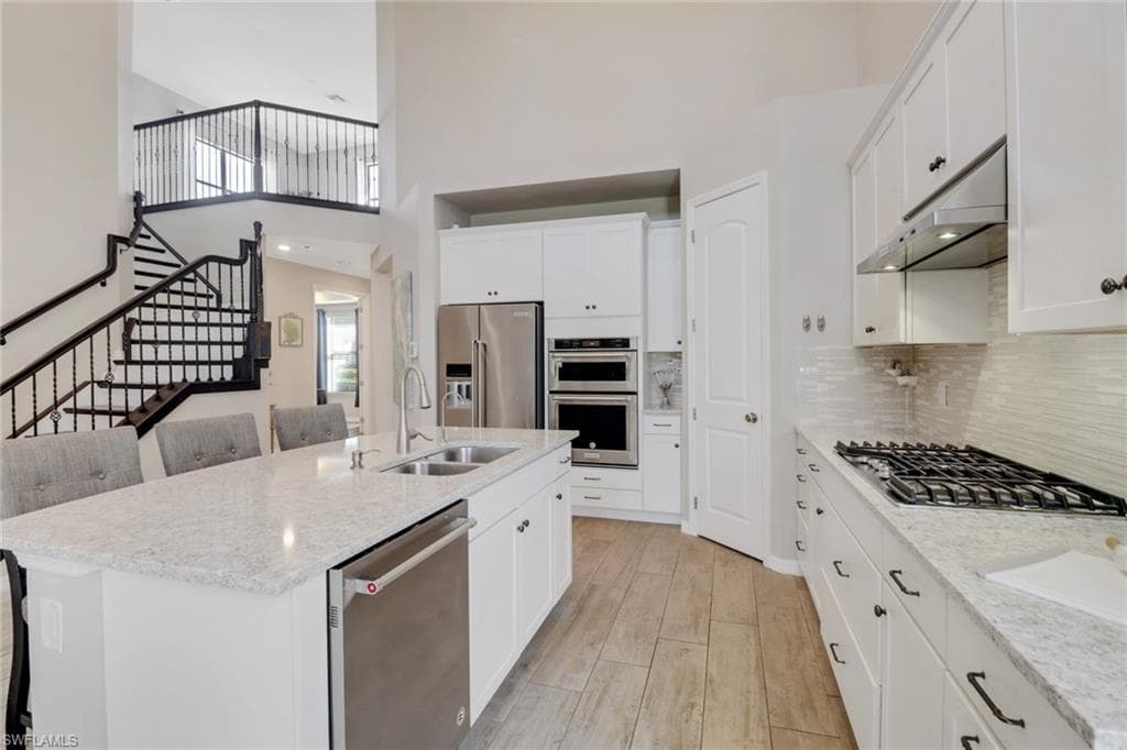 7175 Wilton Dr, Naples, FL 34109-4