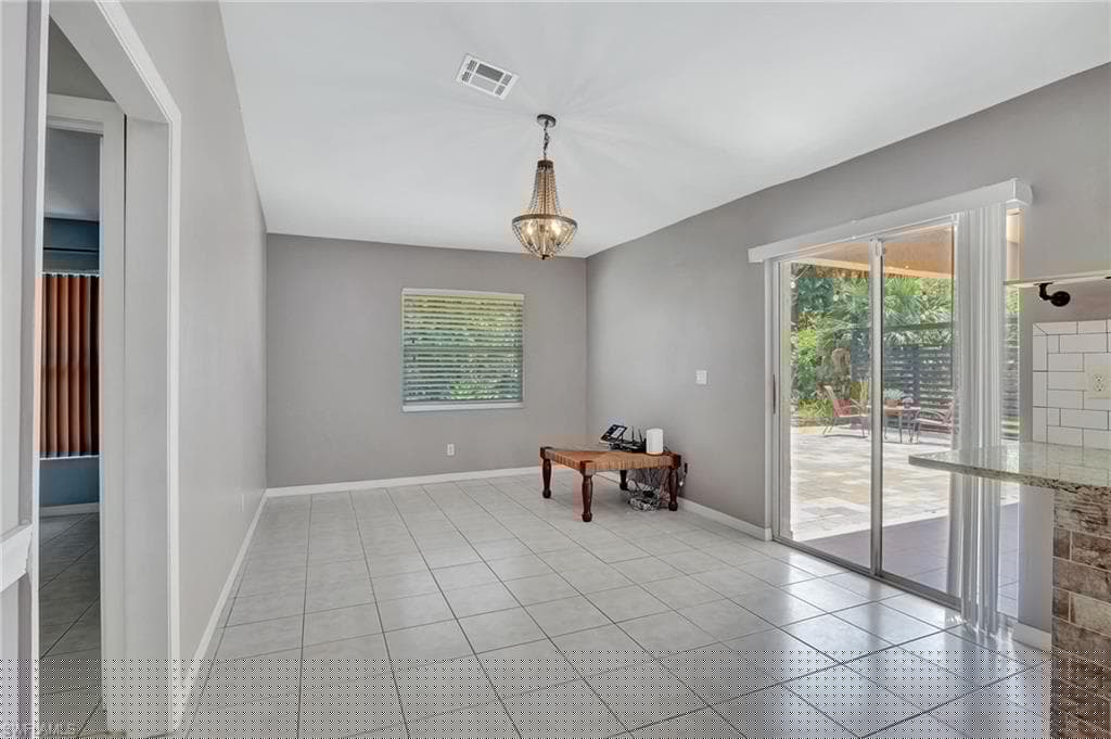 590 Golden Gate Blvd W, Naples, FL 34120-16