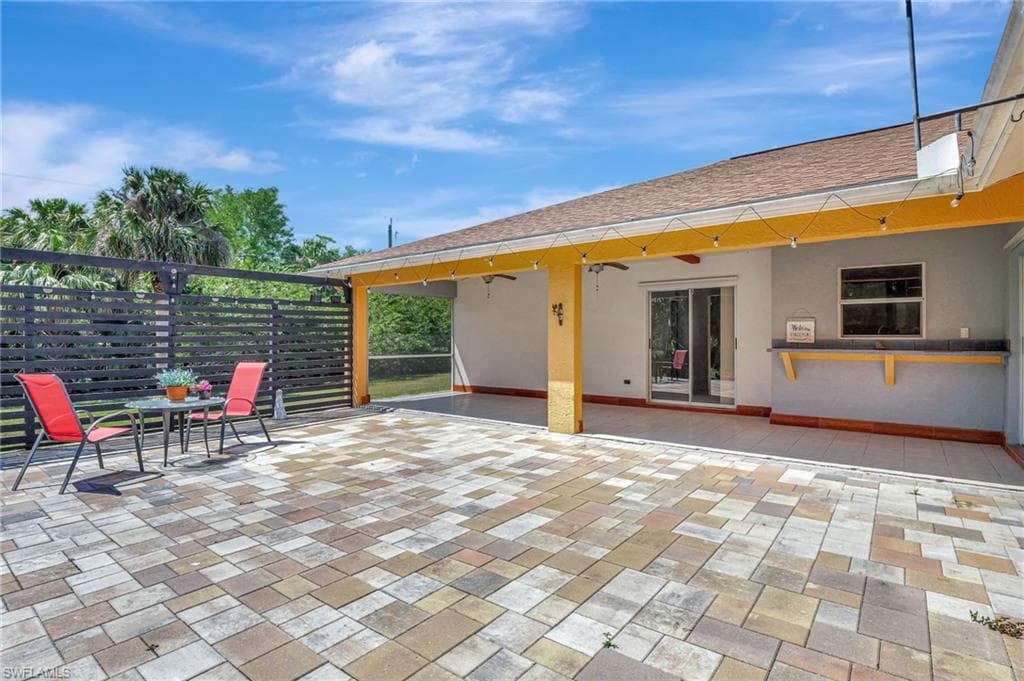 590 Golden Gate Blvd W, Naples, FL 34120-36